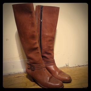 Cute Vintage Pair of Boots! SIZE 7