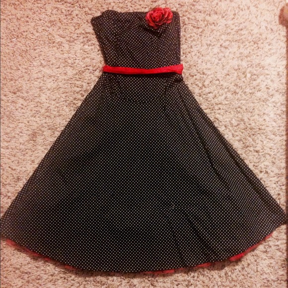 Pin up styles Black & White Polka Dot dress