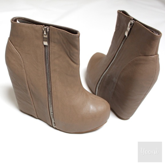 Leather Wedges in Taupe with Zipper Detailing - Picture 2 of 4