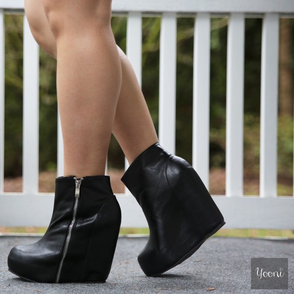 Leather Wedges in Taupe with Zipper Detailing - Picture 4 of 4