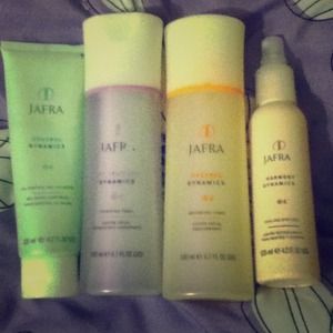 Reserved ! Skincare bundle ! And Mac brush