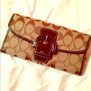 Authentic Coach Wallet