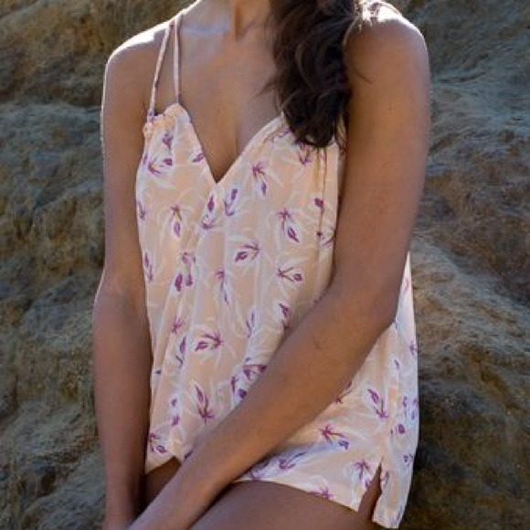 🚫❌SOLD🚫❌Acacia Swimwear Keramas Top