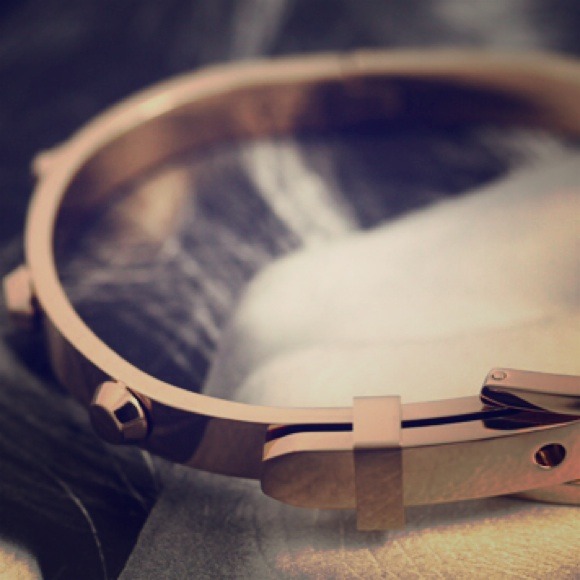 Jewelry - 18k/Rose Gold Studded Buckle Bracelet