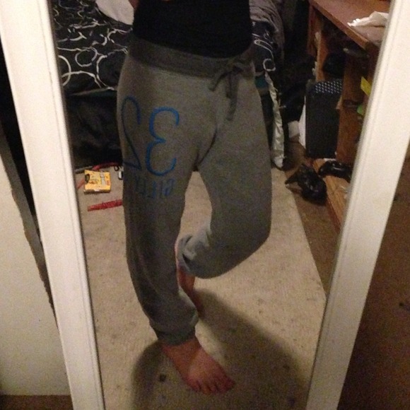 🎉SOLD🎉 Gilly Hicks Banded Sweatpants