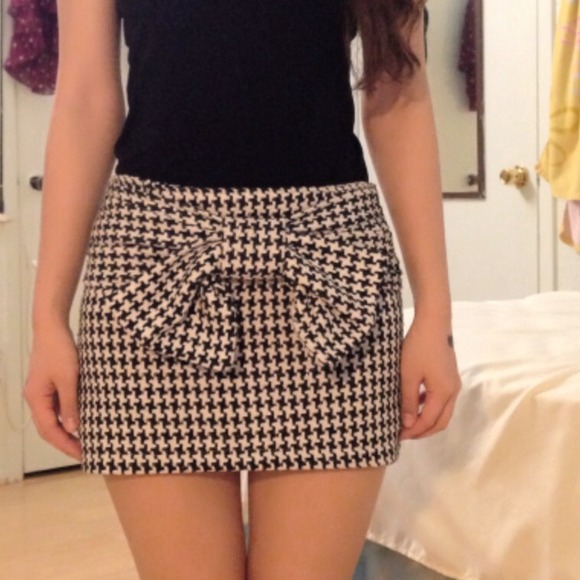 Checked ribbon mini skirt
