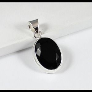 💯sterling silver & black onyx gemstone pendant