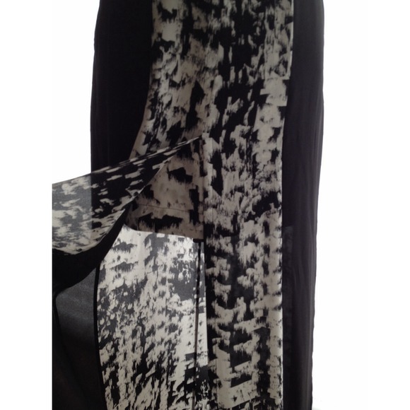 BCBG Printed Maxi Skirt - Picture 4 of 4