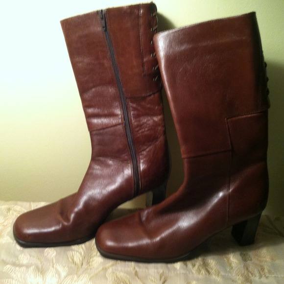 Beautiful  brown Italian leather boots.. Reduced