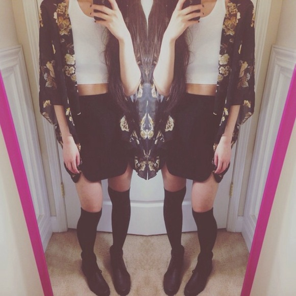 F21 Scalloped Black High-Waisted Skirt