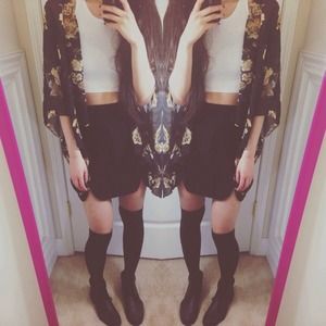 F21 Scalloped Black High-Waisted Skirt