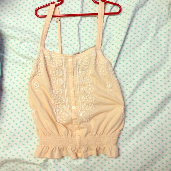 SOLDDCute peach summer top American Eagle.