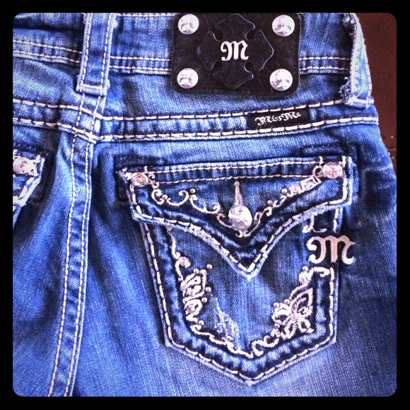 Miss Me boot cut Bermuda cutoff shorts size 26