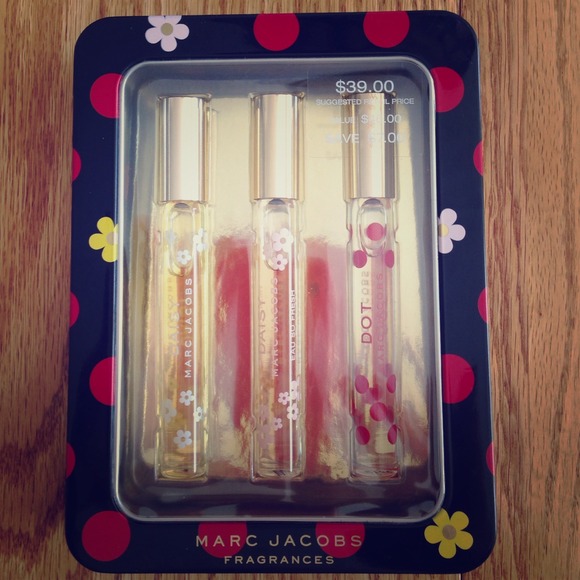 Sample of 3 Marc Jacobs Fragrances