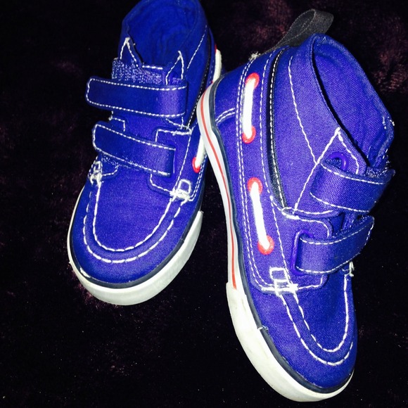 🎀Nautica shoes & Levi jeans🎀 - Picture 2 of 3