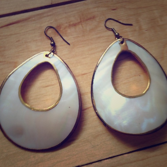 Mother of pearl earrings