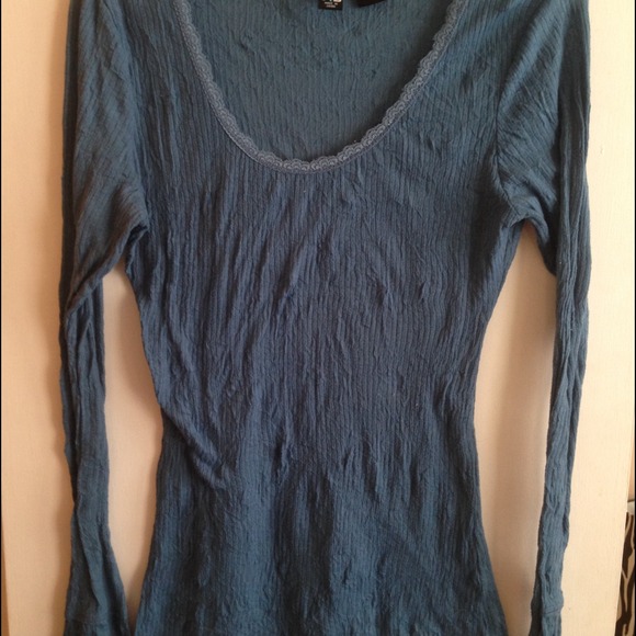 Long sleeve tee