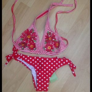 Red & White Bikini 🔸REDUCED🔸