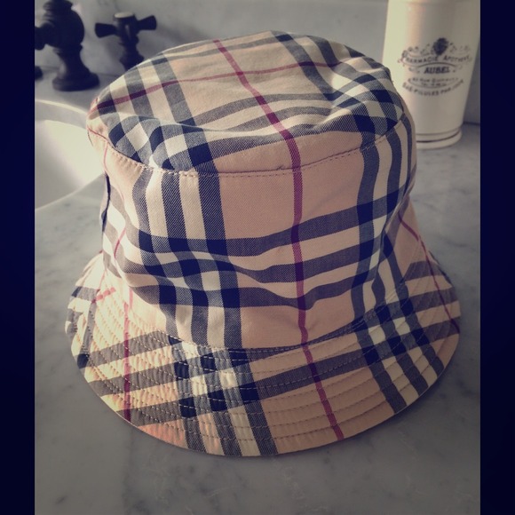 100% Authentic Burberry Bucket Hat- PERFECT COND.!