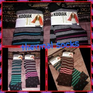 2 pairs of thermal socks