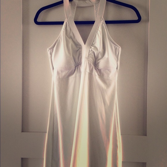 BRAND NEW, NEVER WORN WHITE ATHLETA DRESS SZ S!!