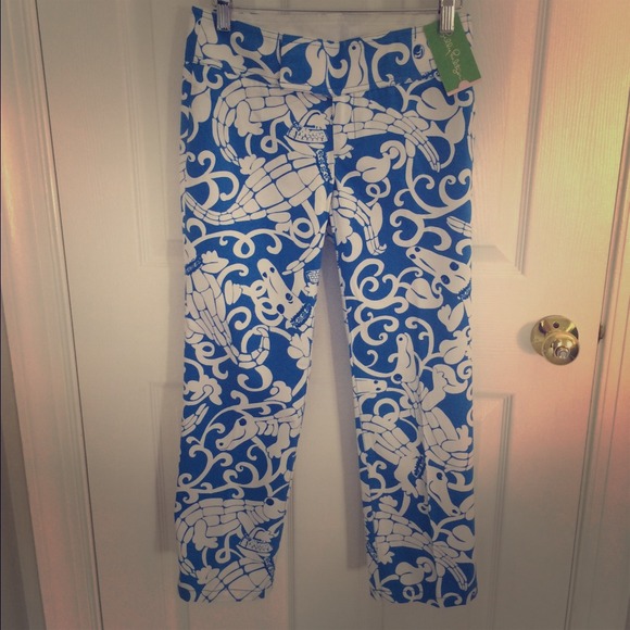 Lilly Pulitzer Pants - Lilly Pulitzer Bailey Capri size 0