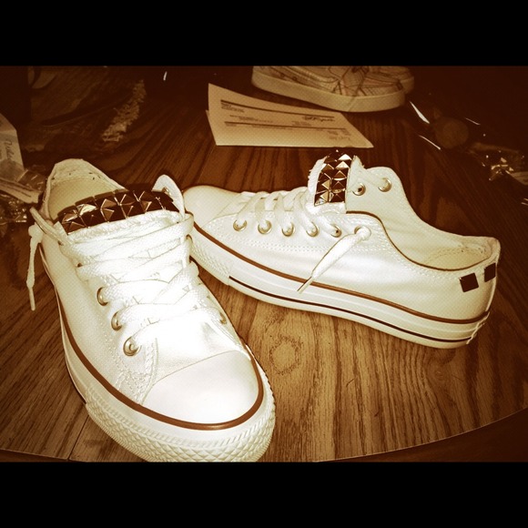 Studded low top converse