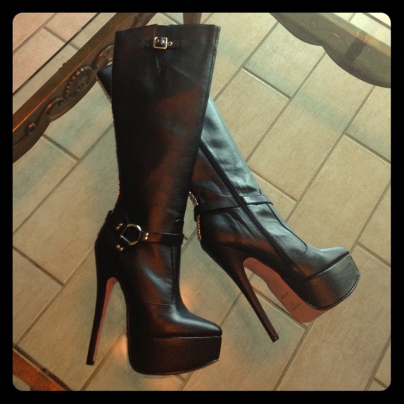 Black Boots