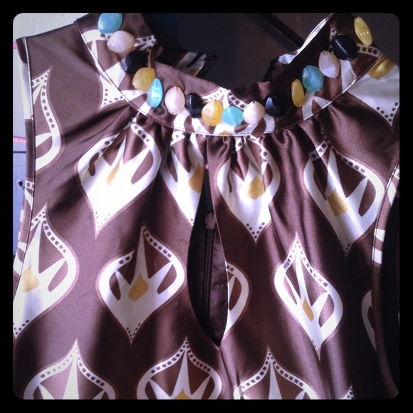 Retro dress with beading