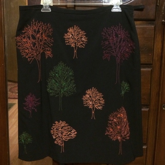 Darling Grace Elements embroidered skirt