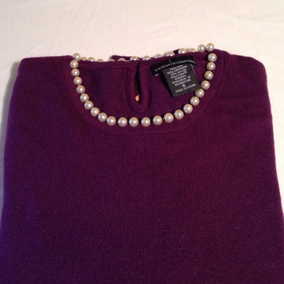 Pearl Neck Sweater - Picture 1 of 2
