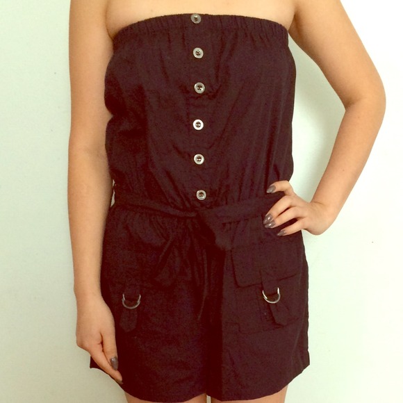 🚫🚫SOLD IN VINTED🚫🚫Sexy black strapless romper