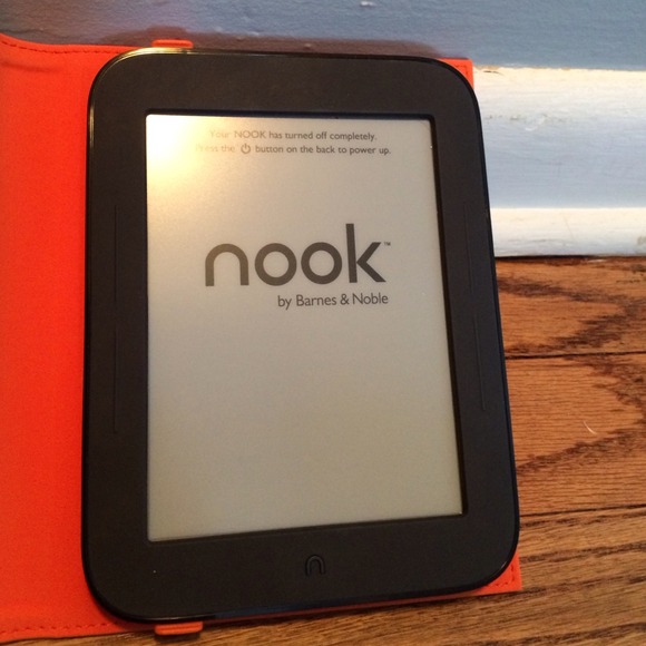 Nook black & white