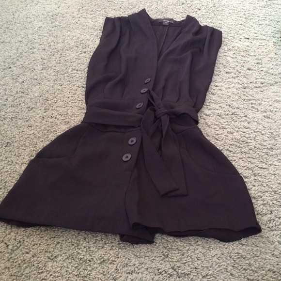 Forever 21 onesie in black size medium