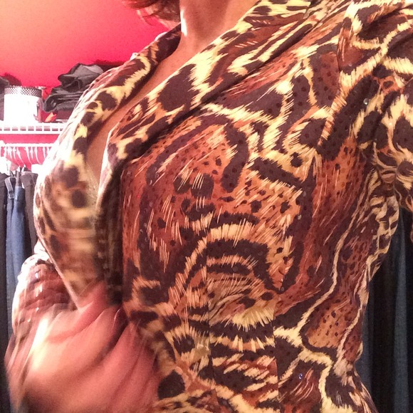 Suit - Picture 3 of 4
