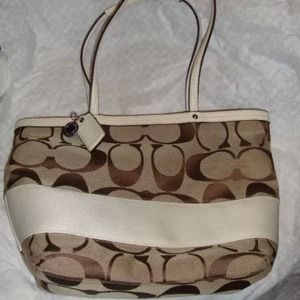 Coach handbag 14x10 inches