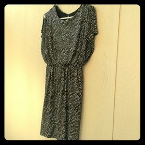 Grey pattern dress