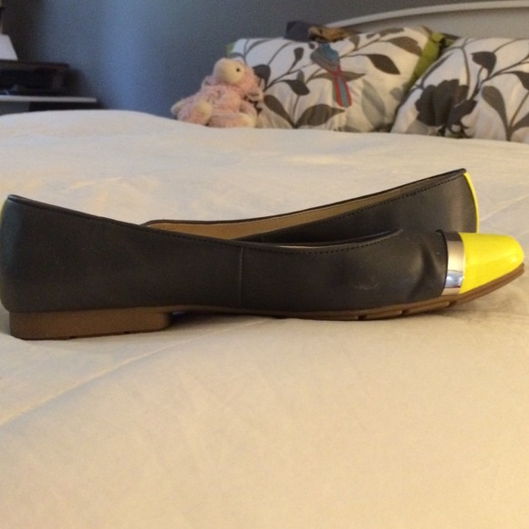 Flats - Picture 3 of 4