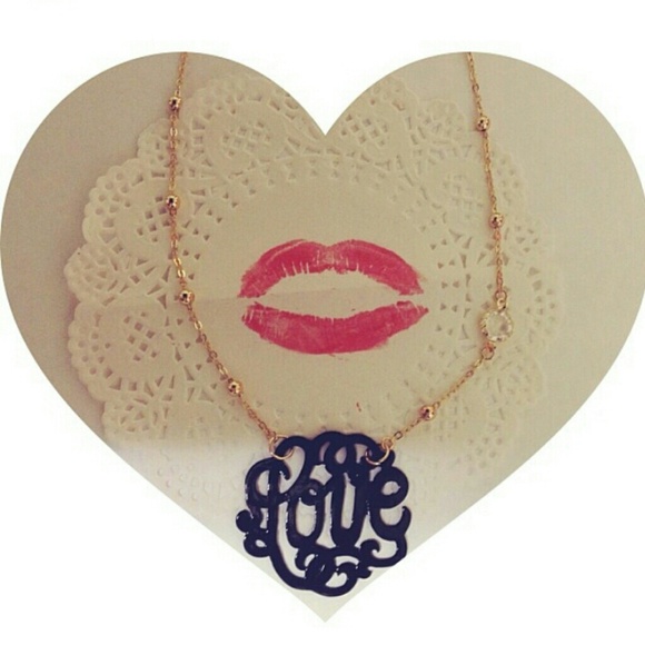 Black love script pendant - Picture 1 of 1