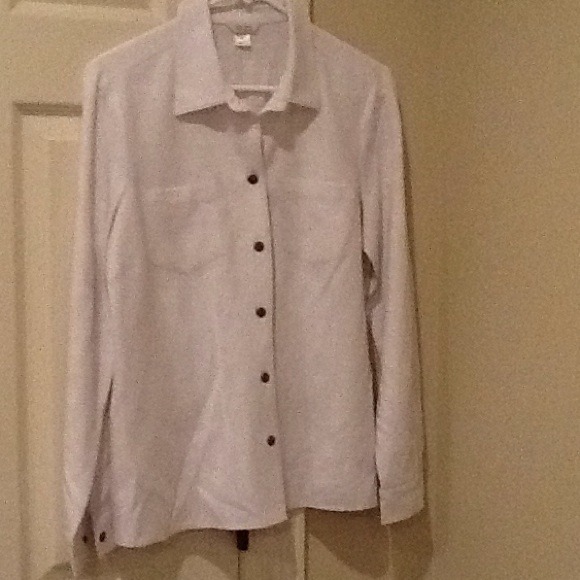 White long sleeve blouse
