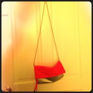 Cross body never used!