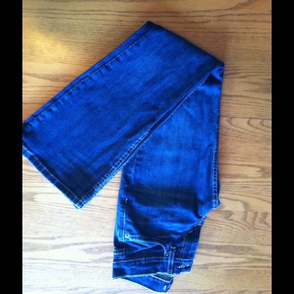 Levi's super low jeans!!