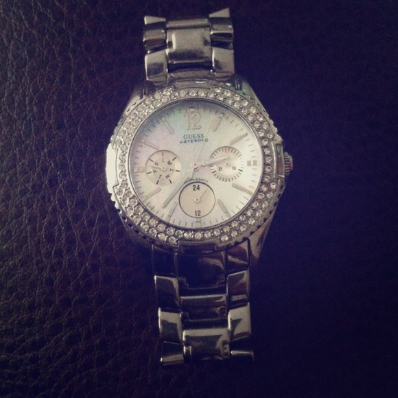 Guess woman's watch **price lowered**
