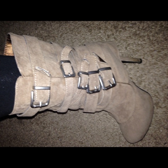 Women's half calf boots