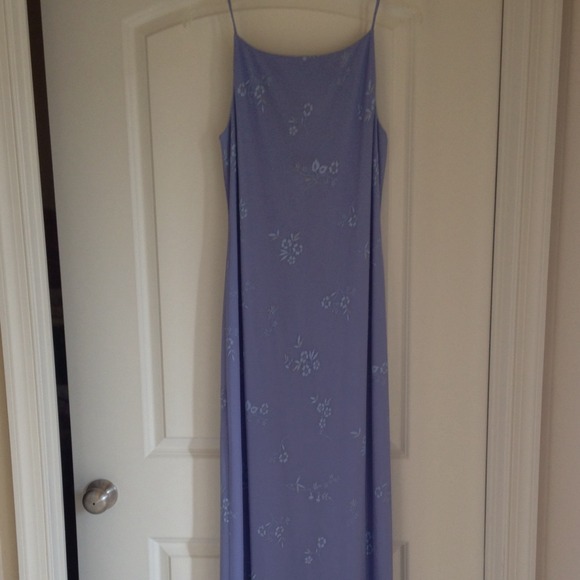 Beautiful long dress - Picture 1 of 3