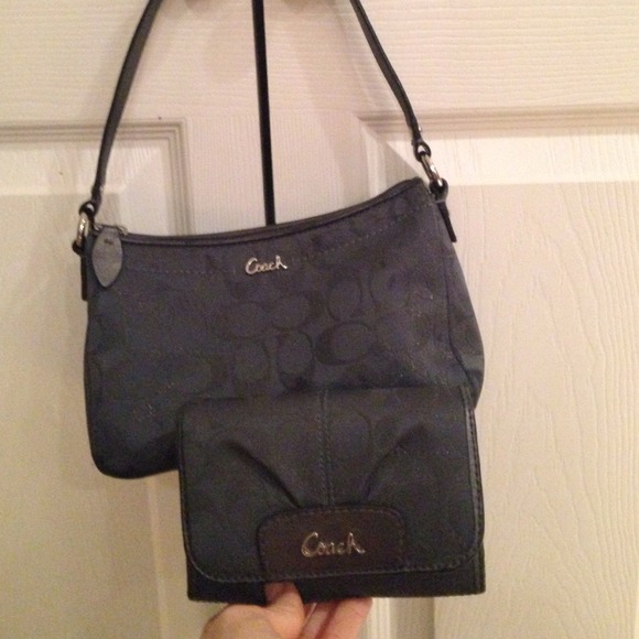 Coach purse and wallet
