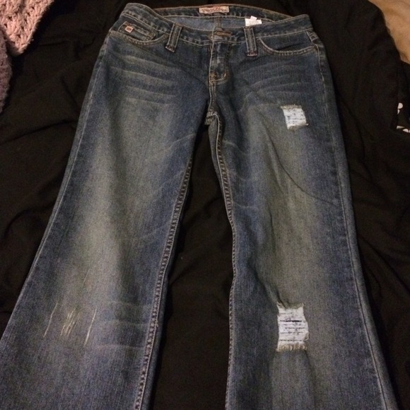 Slightly Ripped Jeans