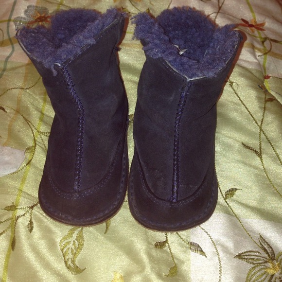 🚨SOLD🚨🚨🚨🚨Blue UGG boot - Picture 2 of 4