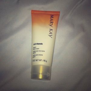 Mary K satin hands cream