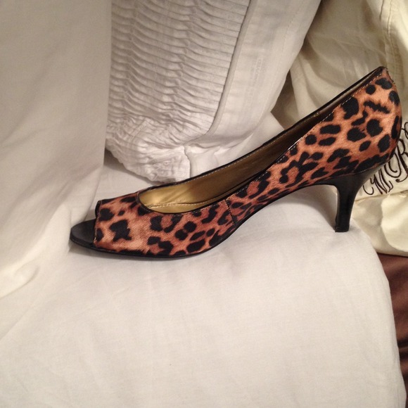 Shoes - Leopard peep toe kitten heels Shoes - Leopard peep toe kitten heels